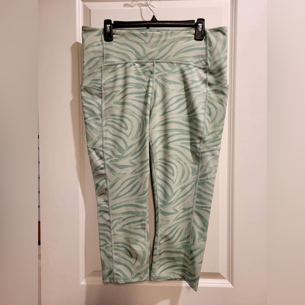 Workout capri leggings